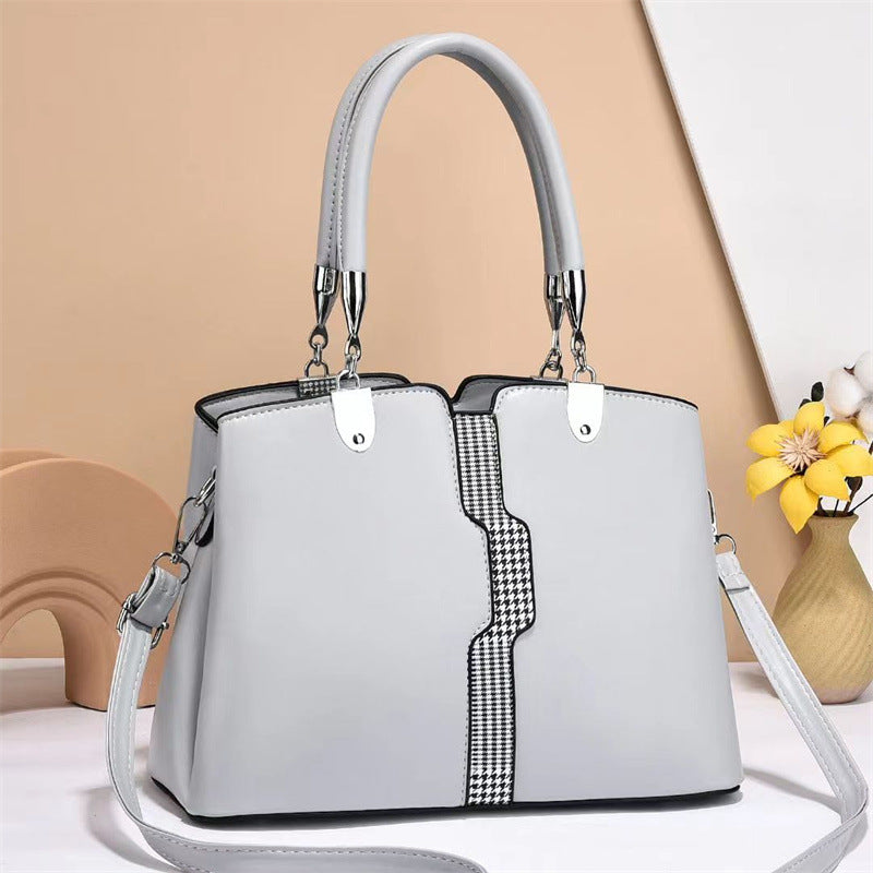 Women's bags spring and summer new ladies large capacity European and American style fashion shoulder bag classic temperament and versatile handbag