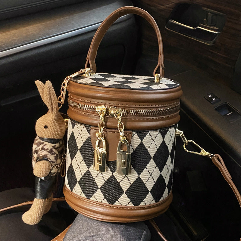 This year's popular small bags female new fashion niche crossbody bag texture ringer handheld bucket bag